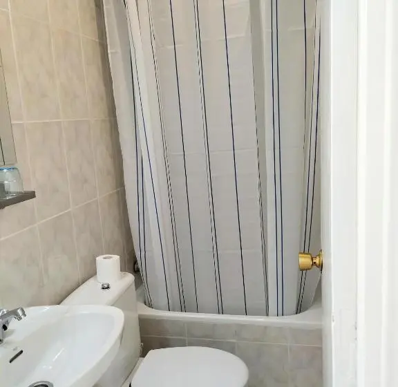 اتاق استاندارد, Hostal Abitum Madrid