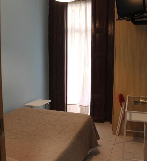 اتاق استاندارد یک نفره, Hostal Abitum Madrid