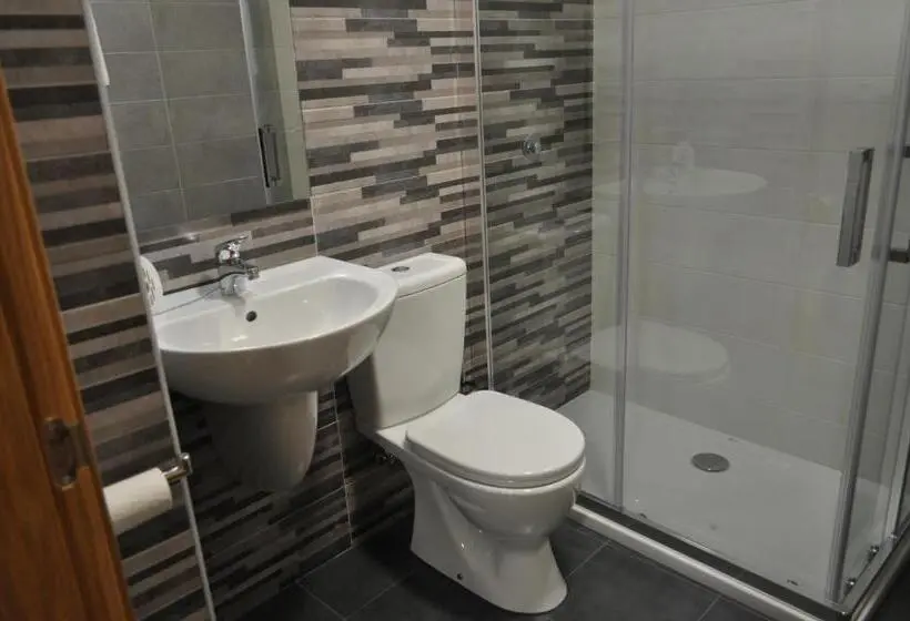 3-Bett-Standardzimmer, Pons Minea