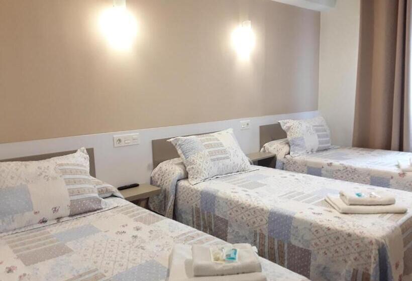 חדר סטנדרט לשלושה, Pension Principado