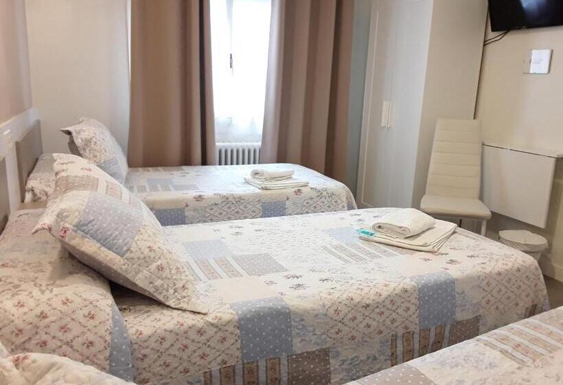 חדר סטנדרט לשלושה, Pension Principado