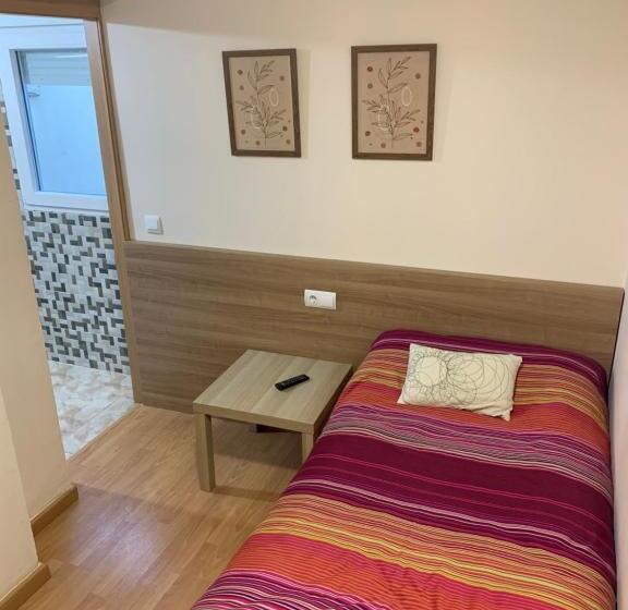 غرفة قياسية فردية, Pension Valcarce