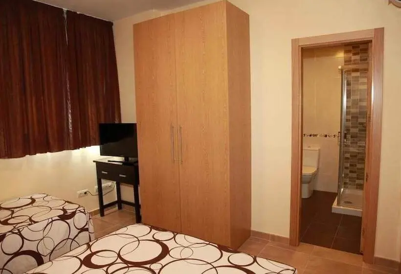 اتاق خانوادگی, Hostal Doña Manuela