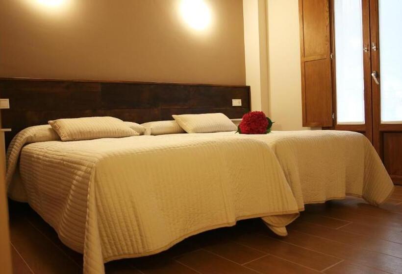 带阳台的豪华间, Hostal Cicloturismo Lopenea