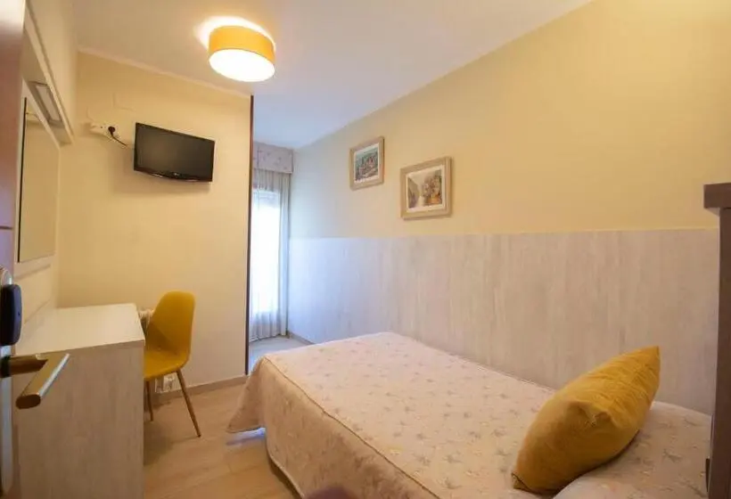 リバービューのスタンダードシングルルーム, Hostal Noguera