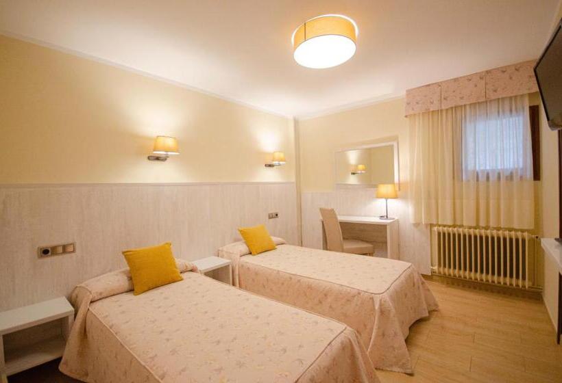 Номер Стандарт, Hostal Noguera