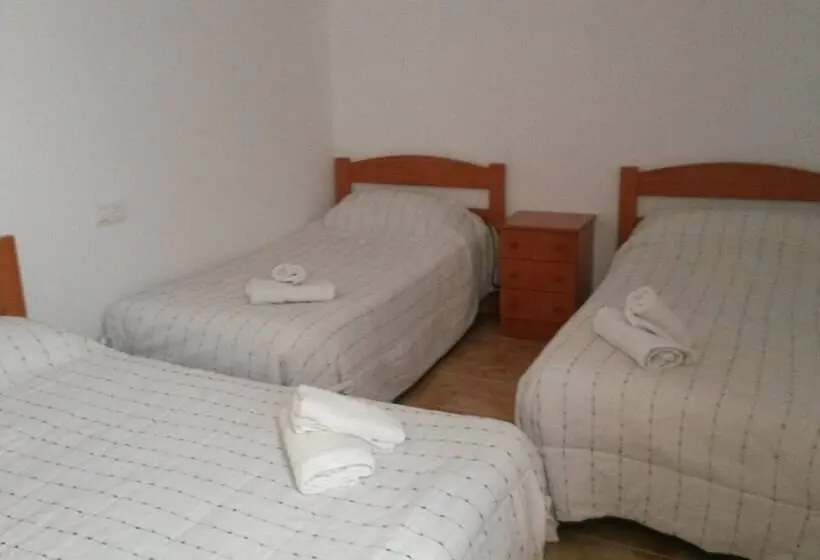 スタンダードトリプルルーム, Hostal Virgen Del Pilar