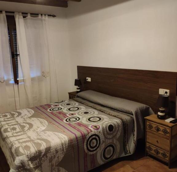 غرفة قياسية, El Rincón De Los Riveros