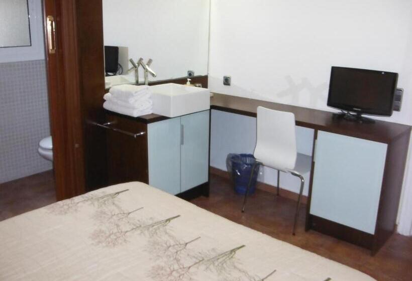 اتاق استاندارد اینتریور, Hostal Eixample