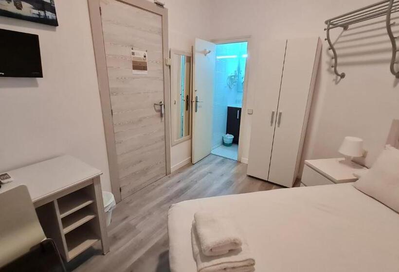 اتاق اینتریور یک تخته, Hostal Eixample