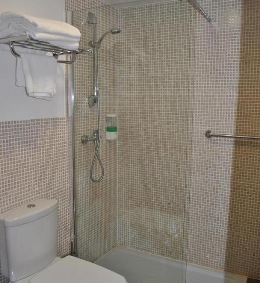 Номер Стандарт Трехместный, Hostal La Catedral
