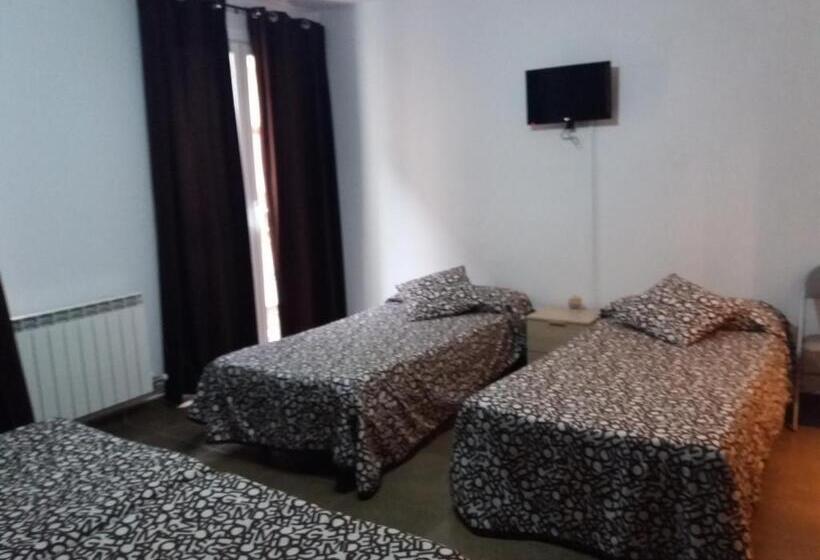 4인용 스탠다드 룸, Hostal La Catedral