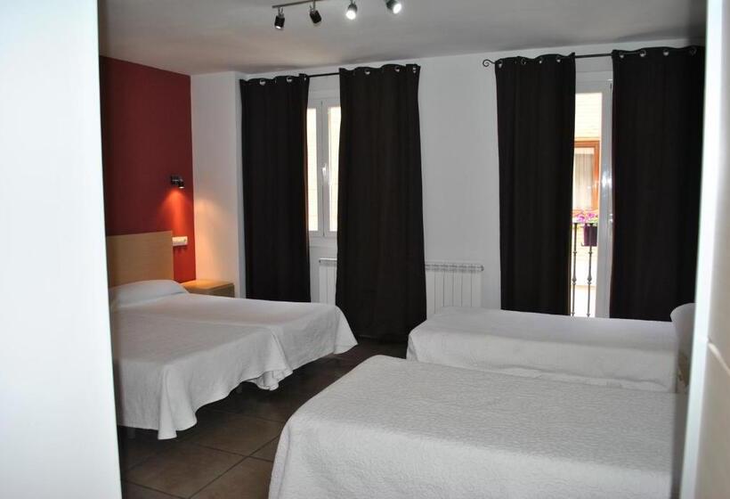 4인용 스탠다드 룸, Hostal La Catedral