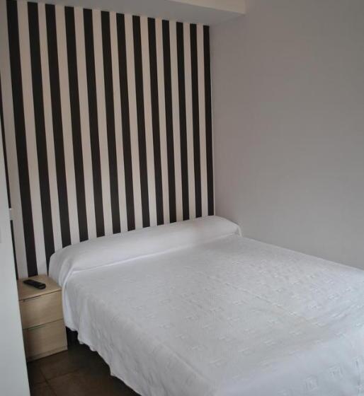Номер Стандарт, Hostal La Catedral
