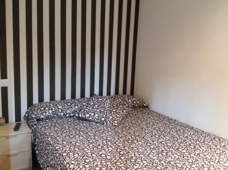 Номер Стандарт, Hostal La Catedral