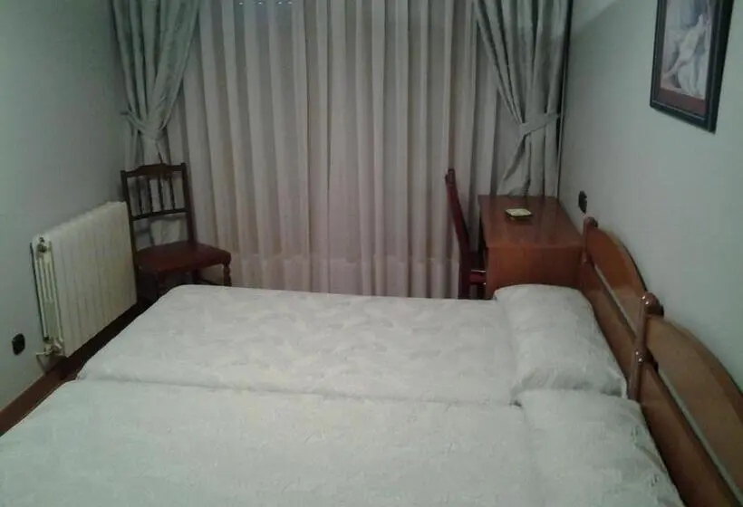 スタンダードルーム, Hostal Les Bedules