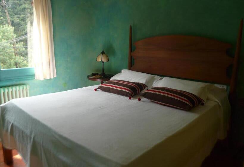 스탠다드 룸, Hostal L´ou De Reig