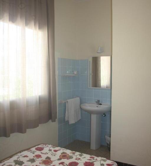 バス共有のスタンダードルーム, Hostal Torre Mar