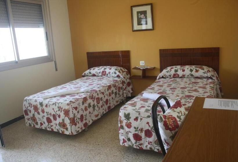 バス共有のスタンダードルーム, Hostal Torre Mar