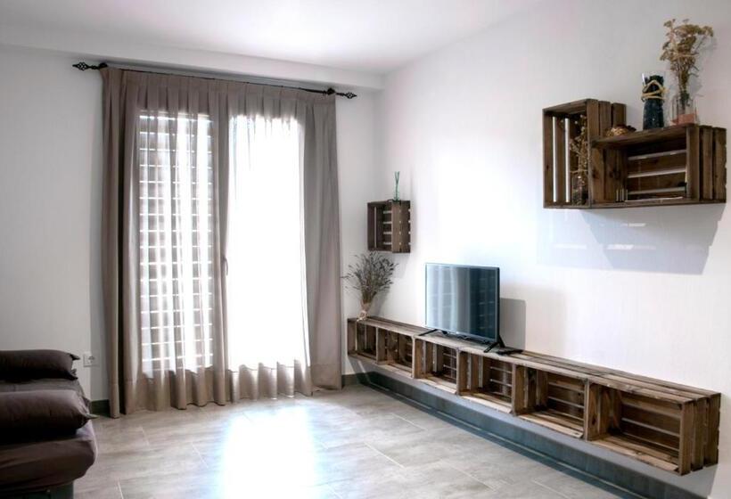 패밀리 룸, Alberg Cal Manel