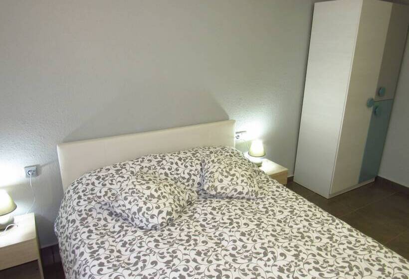 غرفة قياسية مطلّة علي الحديقة, Restaurante Rural Cau Blanch