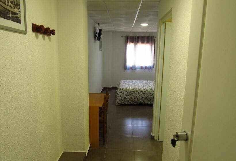 غرفة قياسية مطلّة علي الحديقة, Restaurante Rural Cau Blanch