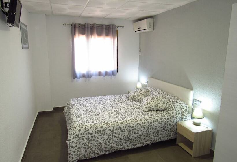 غرفة قياسية مطلّة علي الحديقة, Restaurante Rural Cau Blanch