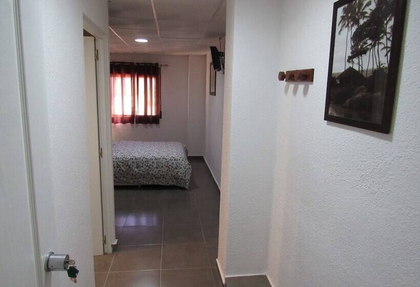 غرفة قياسية مطلّة علي الحديقة, Restaurante Rural Cau Blanch