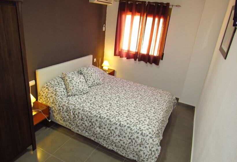 غرفة قياسية مطلّة علي الحديقة, Restaurante Rural Cau Blanch