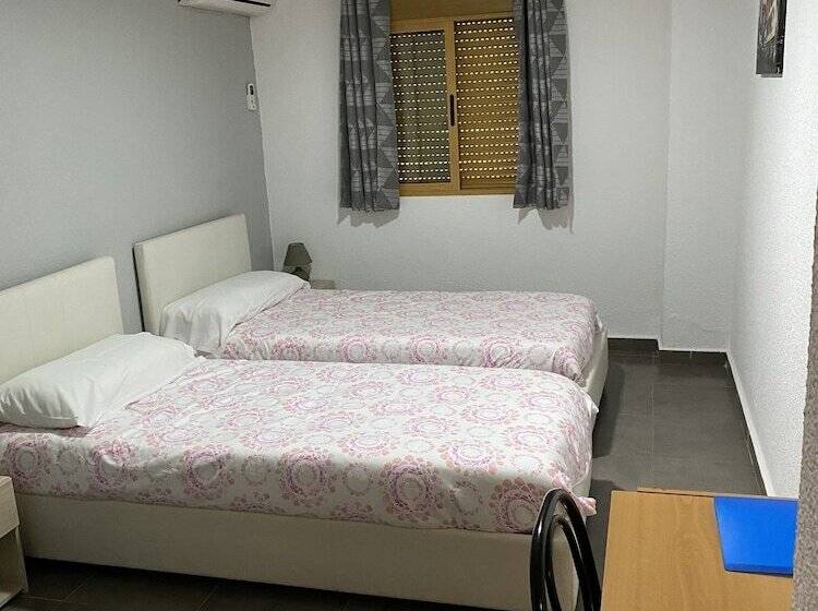 غرفة قياسية مطلّة علي الحديقة, Restaurante Rural Cau Blanch