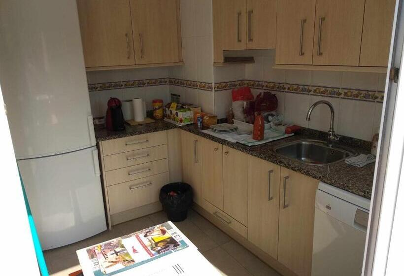 Номер Стандарт Вид на Сад, Borja