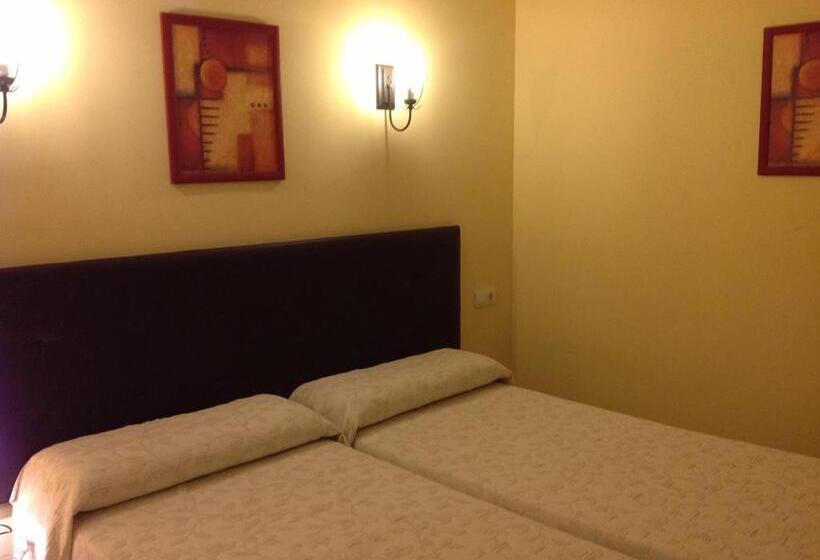 스탠다드 룸, Hostal Cerezo 2