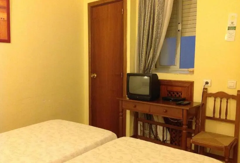 スタンダードルーム, Hostal Cerezo 2