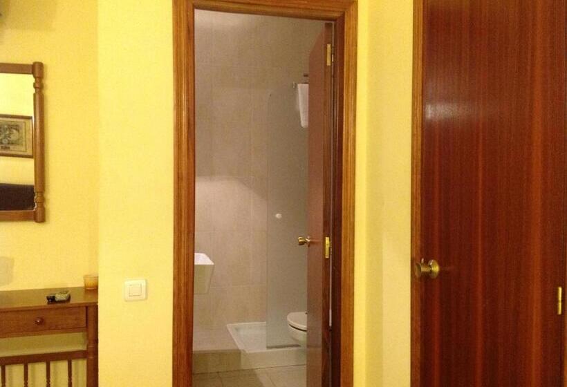 스탠다드 룸, Hostal Cerezo 2