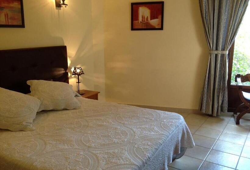 스탠다드 발코니 룸, Hostal Cerezo 2