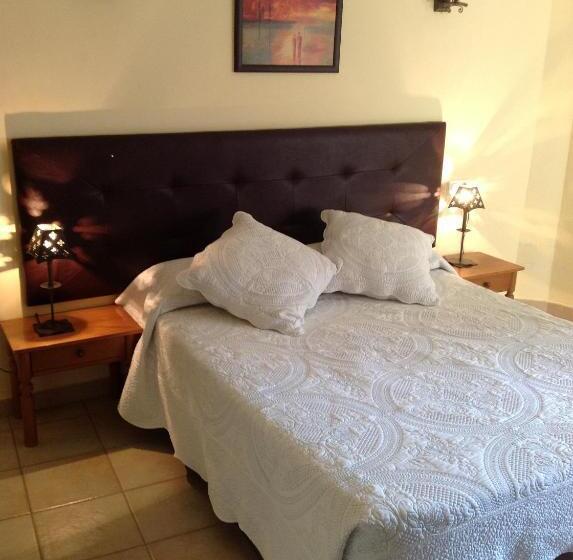 חדר סטנדרט עם מרפסת, Hostal Cerezo 2