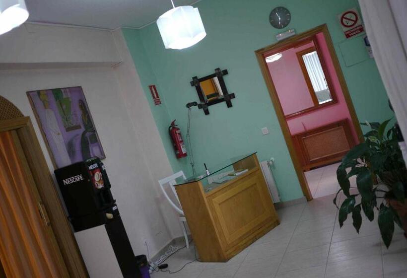 اتاق استاندارد با سرویس بهداشتی مشترک, Hostal El Alba