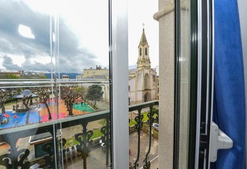 غرفة قياسية, Hostal Linares