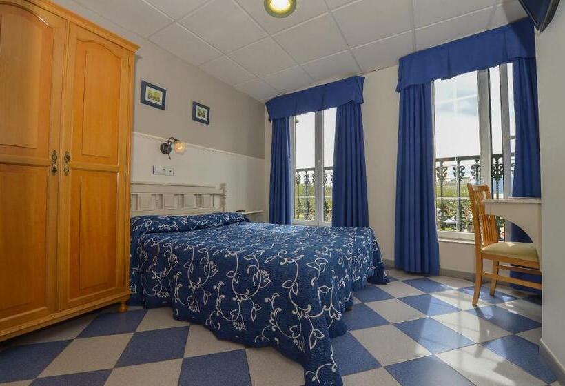 غرفة قياسية, Hostal Linares