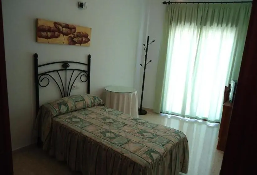 スタンダードシングルルーム, Hostal Los Claveles