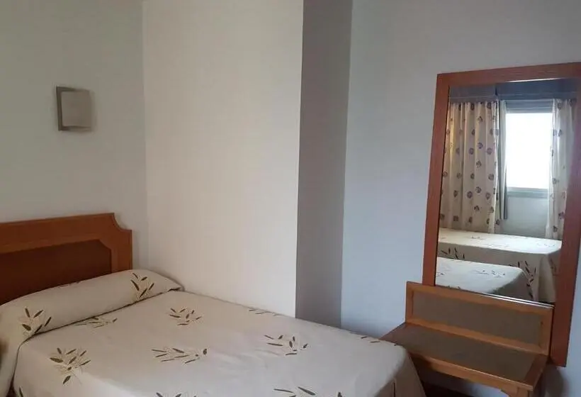 اتاق استاندارد, Hostal Mediterraneo