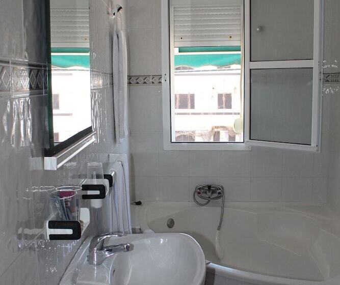 Номер Стандарт с Террасой, Hostal Miramar