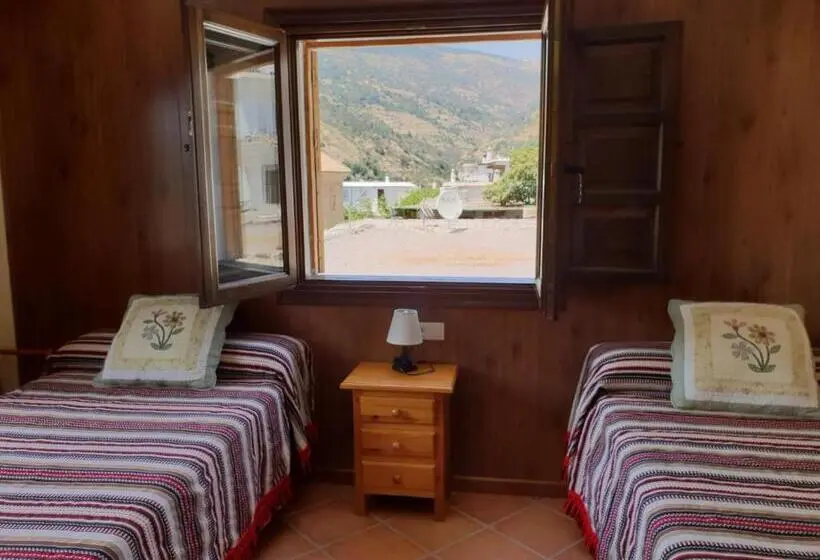 スタンダードルーム, Hostal Pampaneira