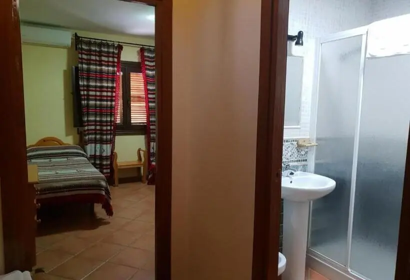 スタンダードトリプルルーム, Hostal Pampaneira