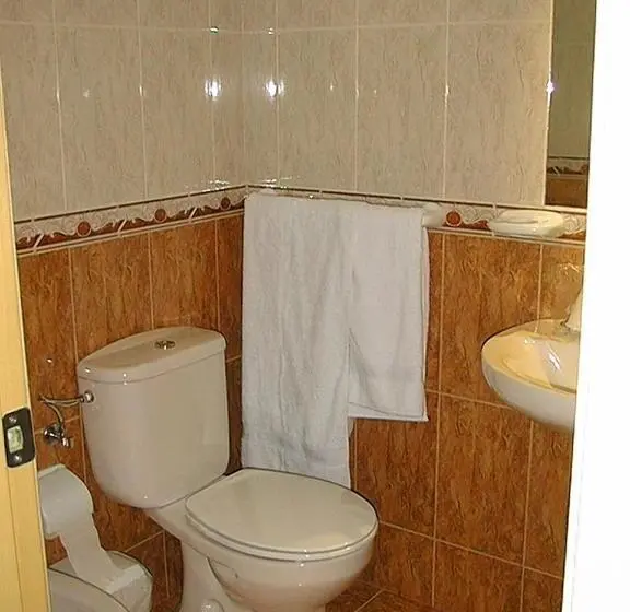 スタンダードルーム, Hostal Restaurante Hermanos Zamora