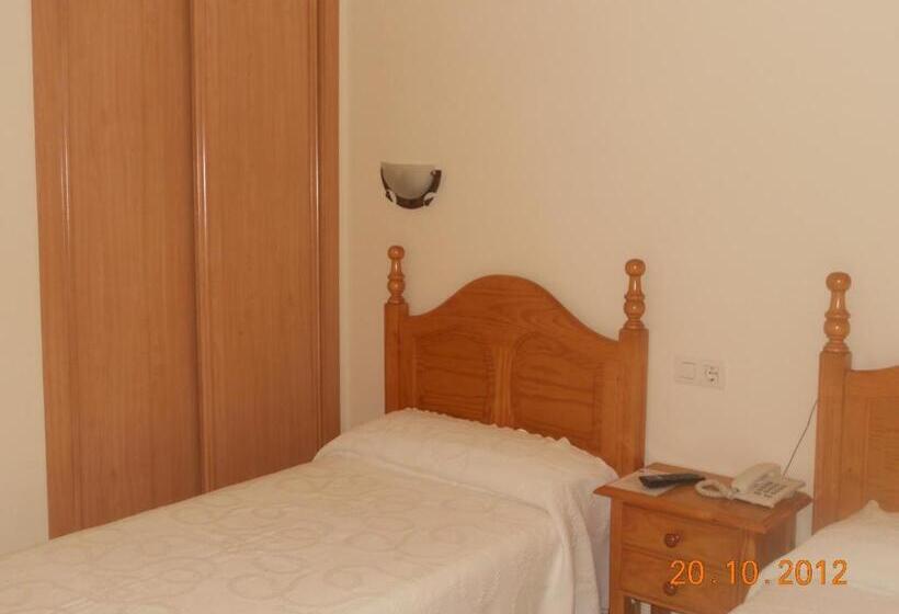 Номер Стандарт, Hostal Restaurante Hermanos Zamora