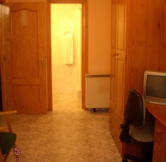 标准单人间, Hostal Vadama