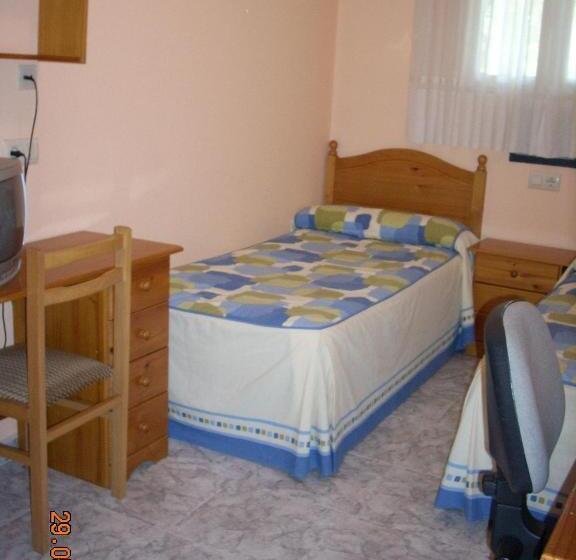 标准单人间, Hostal Vadama