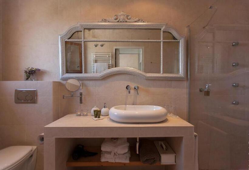 جناح جونيور, Montjuic Boutique Bed & Breakfast Girona