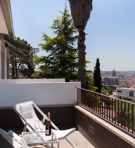 سوییت جونیور, Montjuic Boutique Bed & Breakfast Girona